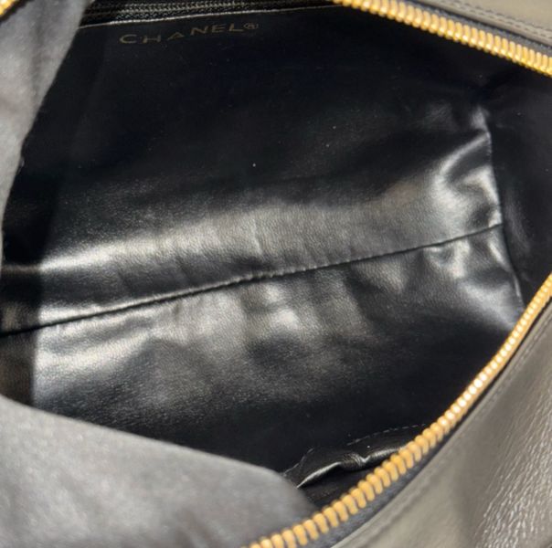 Chanel 小羊皮咖色化妝包 