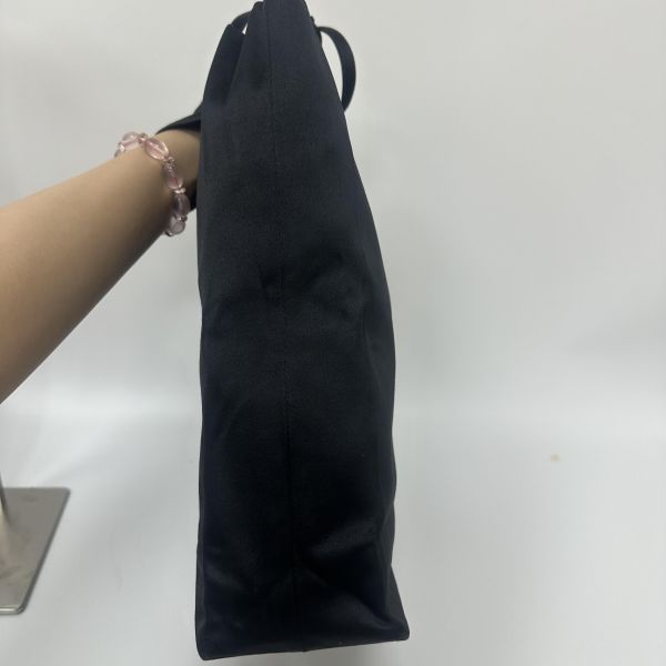 Prada Tessuto 經典黑色尼龍托特包 