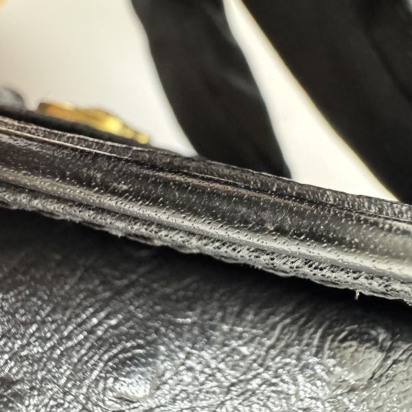 Versace 黑金鴕鳥紋手提包​​ 