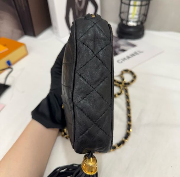 Chanel 菱形流蘇小包 