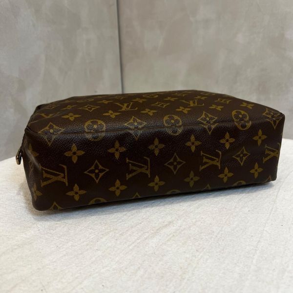 LV 經典洗漱包 手拿包 