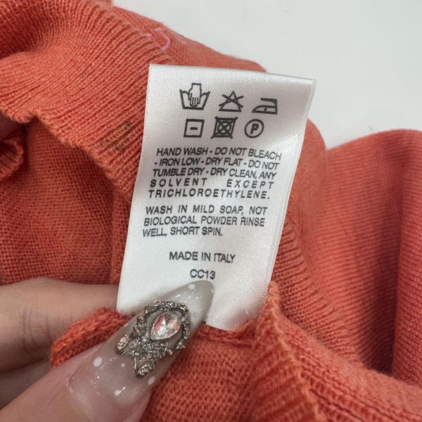 Burberry 珊瑚橙高領針織衫 