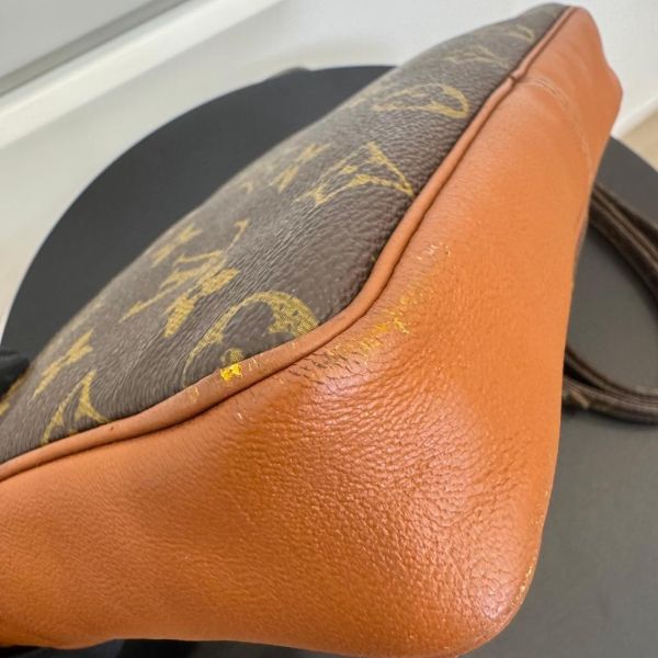 Louis Vuitton 紅皮老花方形斜背包 