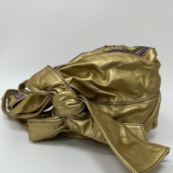 Valentino Nuage Bow 系列金色皮革超大肩背包 