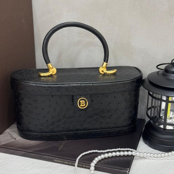 BALLY 鴕鳥皮手提化妝包 