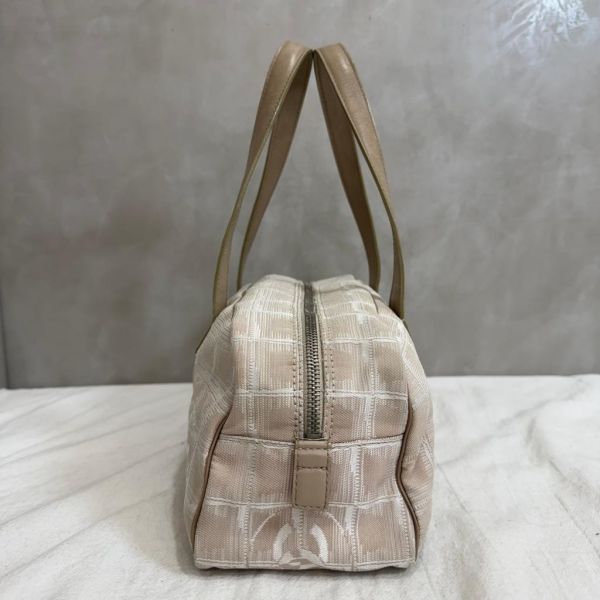 Chanel 冰格奶茶皮革拼接帆布法棍包 