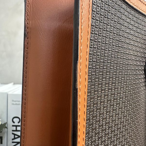 Bally 復古浮雕B黑棕雙色皮革手提包Tote Bag /公事包* 