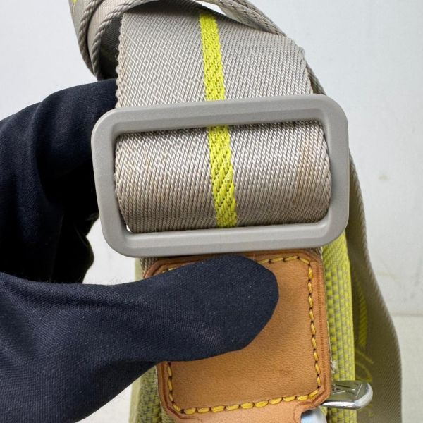 Louis Vuitton 帆船杯限量帆布斜背包 
