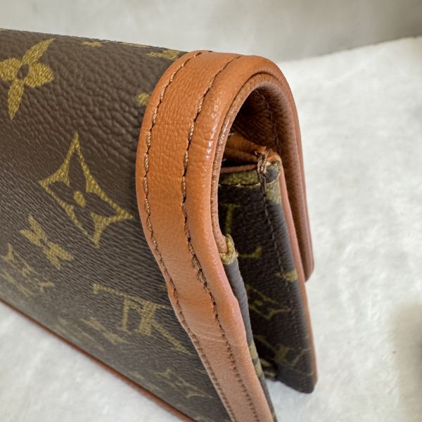 Louis Vuitton 老花紅皮手拿包 