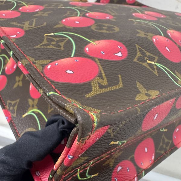 Louis Vuitton 村上隆櫻桃譜琴包 