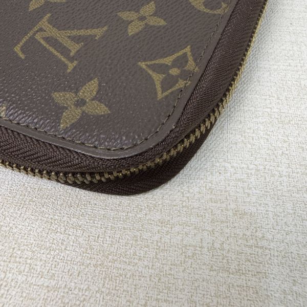 Louis Vuitton 老花多功能手拿包 