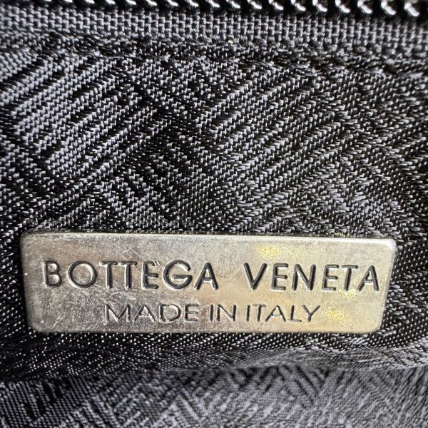 Bottega Veneta 藍黑雙色復古手提包 