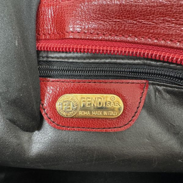 Fendi 復古紅色真皮手拿包 