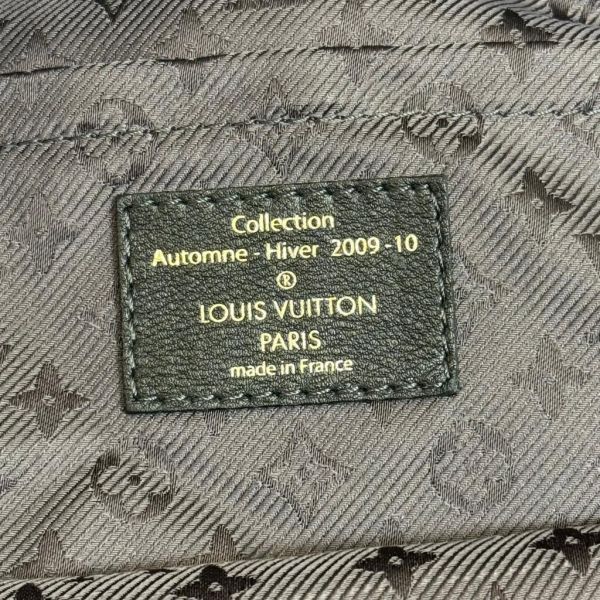 Louis Vuitton 鐵灰卯釘提袋 