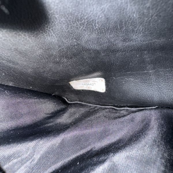 Chanel 大款漆皮手提化妝包 