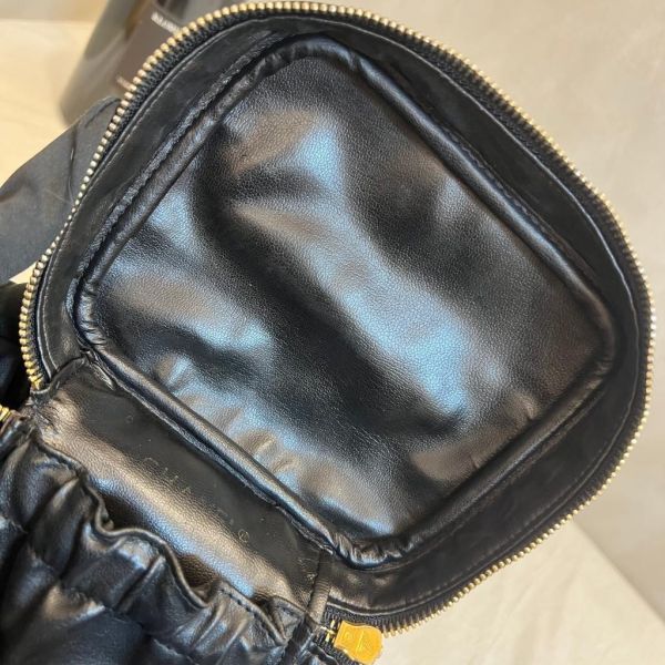 CHANEL 經典款化妝箱包 