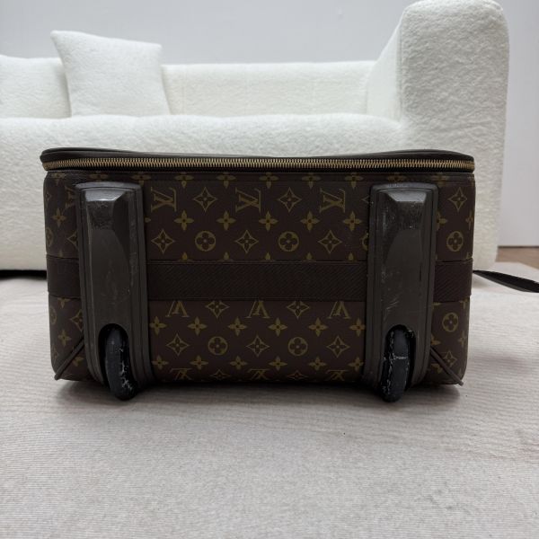 Louis Vuitton Monogram Pégase 系列滾輪行李箱 