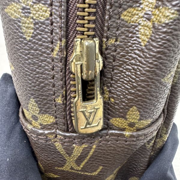 LV 老花手拿洗漱包 