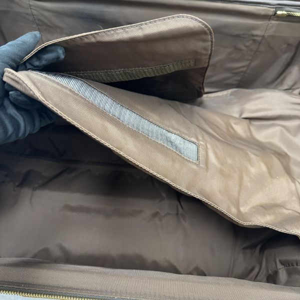 Louis Vuitton Monogram Pégase 系列滾輪行李箱 