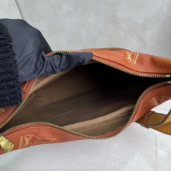 LV 1995美洲杯帆船賽限量斜挎包 