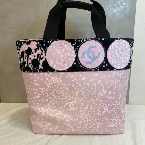 Chanel 粉色帆布托特包 