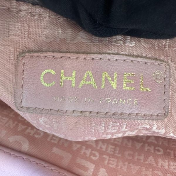 Chanel 浮雕粉色托特包 