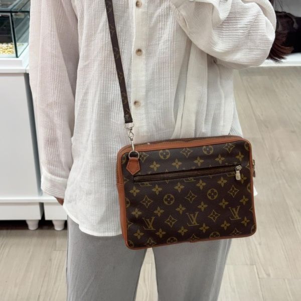 Louis Vuitton 紅皮老花方形斜背包 
