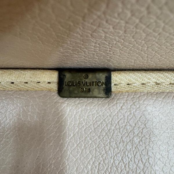 Louis Vuitton 經典旅行硬箱 
