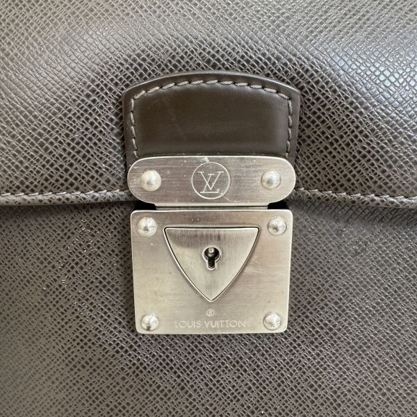 LV 咖啡色 EPI Robusto 1商務包 