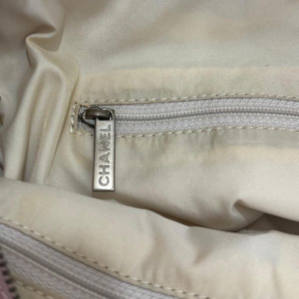 Chanel  粉紅冰格托特包 