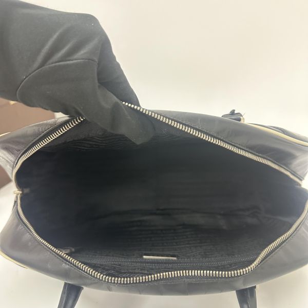 Prada Bowling Bag 黑色皮革保齡球包 