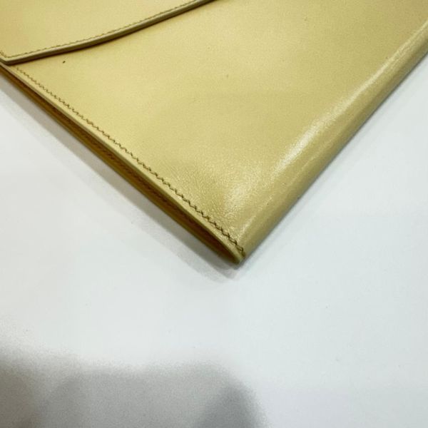 HERMES 奶白色牛皮鎖頭手拿包 