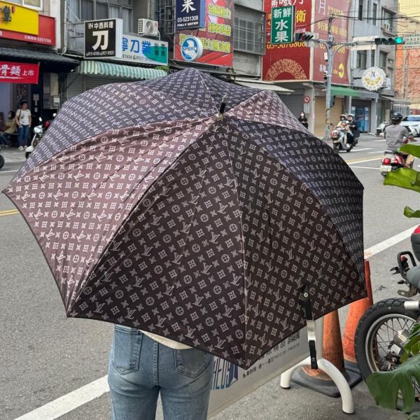 Louis Vuitton 滿版雨傘 