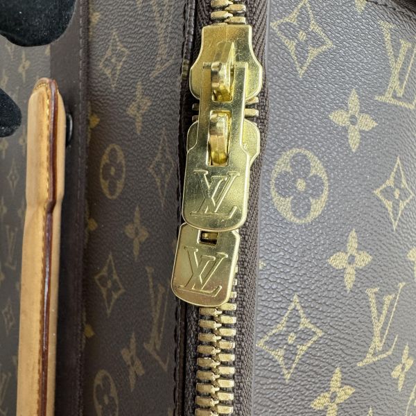 Louis Vuitton Monogram Pégase 系列滾輪行李箱 