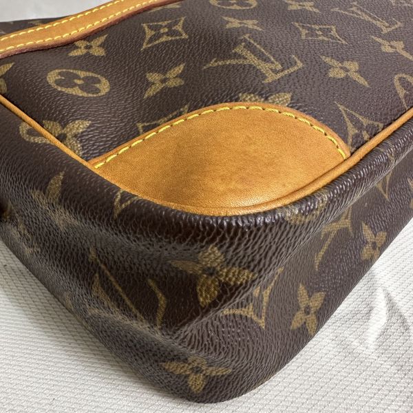 Louis Vuitton 復古手拿包 