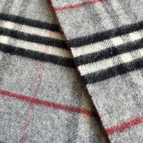 Burberry 巴寶莉 羊毛格紋圍巾 