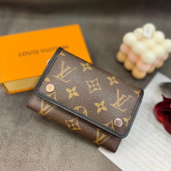 Louis Vuitton 三折老花短夾 