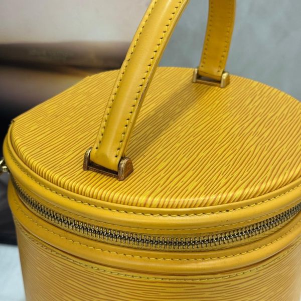 Louis Vuitton 圓桶手提化妝包 