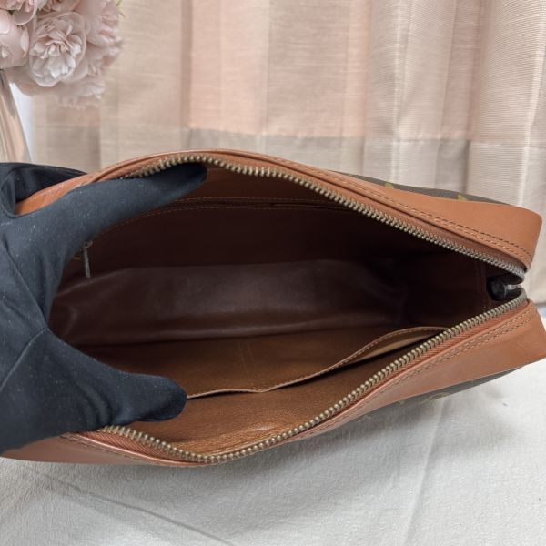 Louis Vuitton 紅皮方型手拿包 