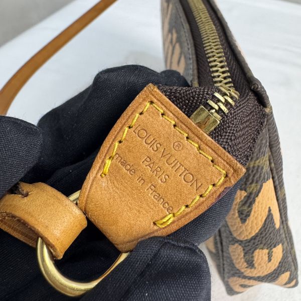 Louis Vuitton 塗鴉麻將包 