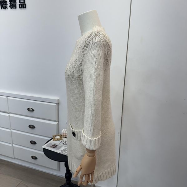 Burberry 米白色針織連衣裙 