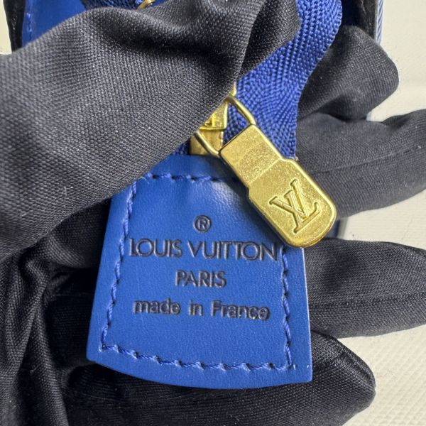 Louis Vuitton Epi 皮革手拿包 