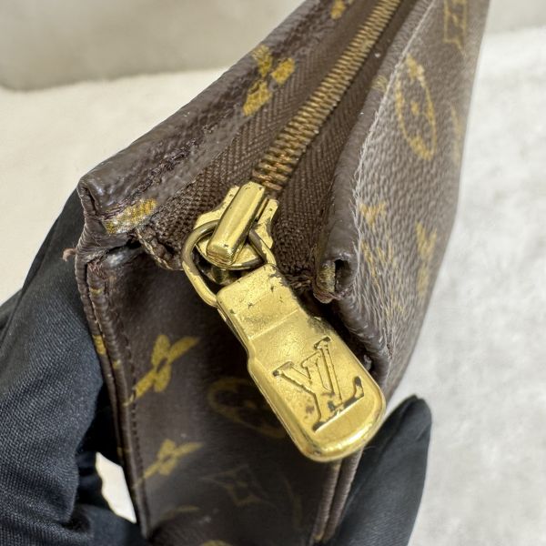 Louis Vuitton 老花 小號洗漱手拿包 