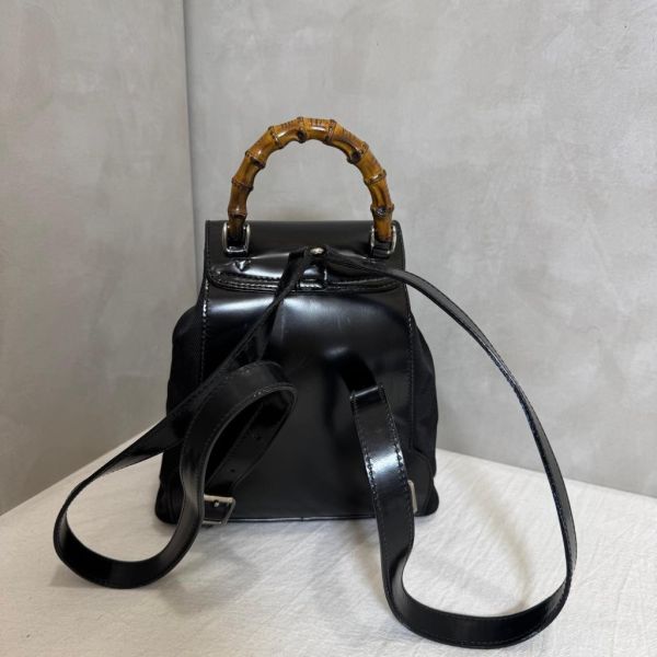 Gucci 尼龍黑色小後背包 