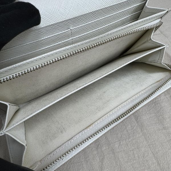 agnes b. 米色長款錢包 