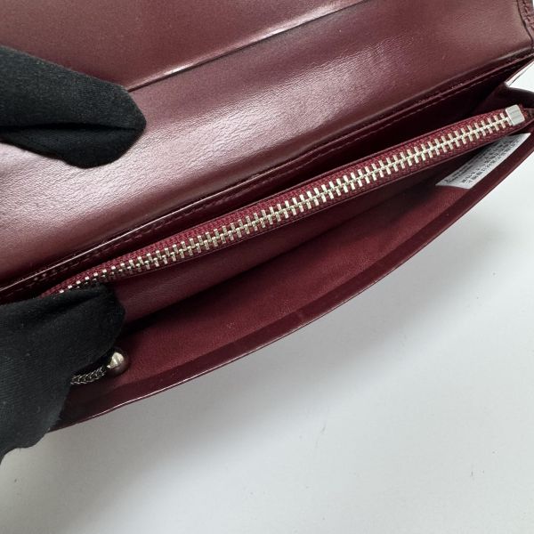 Agnes B酒紅色漆皮長夾 