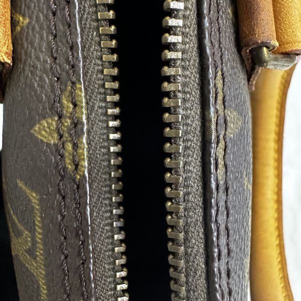 𝐋𝐨𝐮𝐢𝐬 𝐕𝐮𝐢𝐭𝐭𝐨𝐧 中古款 speed nano 手拿包 