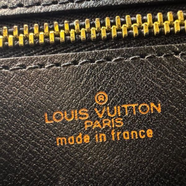 LV EPI水波紋黑色信封手拿包 
