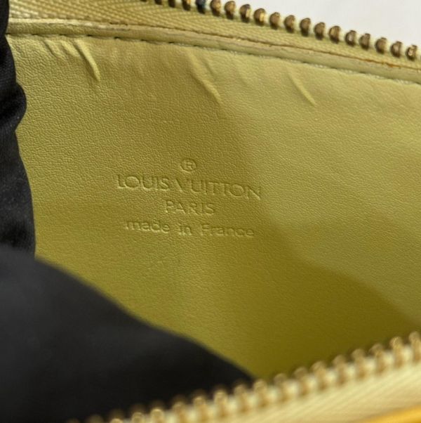 Louis Vuitton 檸檬黃漆皮相機包 