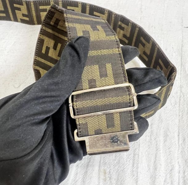 Fendi 銀扣皮帶腰帶 